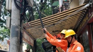 [VIDEO] Dùng "gậy tự sướng" đọc chỉ số công tơ điện