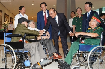 Phấn đấu đến năm 2020, 100% gia đình người có công có mức sống cao hơn mức sống trung bình