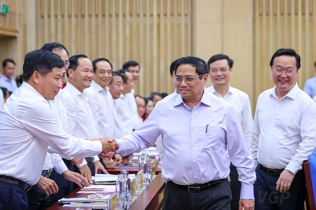 Thủ tướng Phạm Minh Chính làm việc với Ban Thường vụ Tỉnh ủy Nghệ An