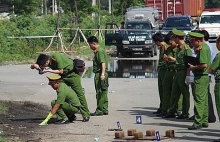 tin tuc antt ngay 158 doi nam nu tron truy na chong tra luc luong cong an