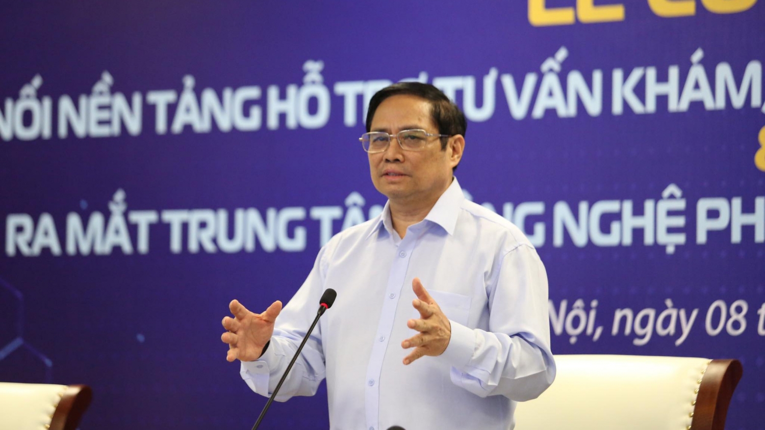 Thủ tướng dự lễ công bố kết nối nền tảng tư vấn khám chữa bệnh từ xa Telehealth
