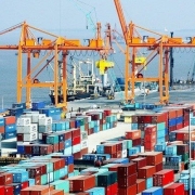 Tin tức kinh tế ngày 10/8: Xuất khẩu “tăng tốc”, cán cân thương mại nghiêng về xuất siêu