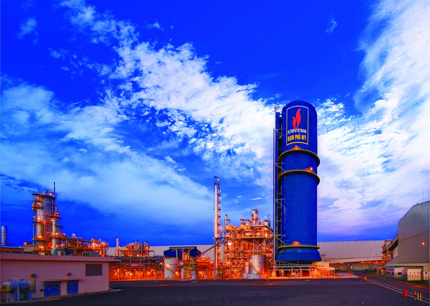 Petrovietnam: Chuyển dịch mô hình kinh doanh mạnh mẽ, đột phá hơn nữa để vươn tầm khu vực