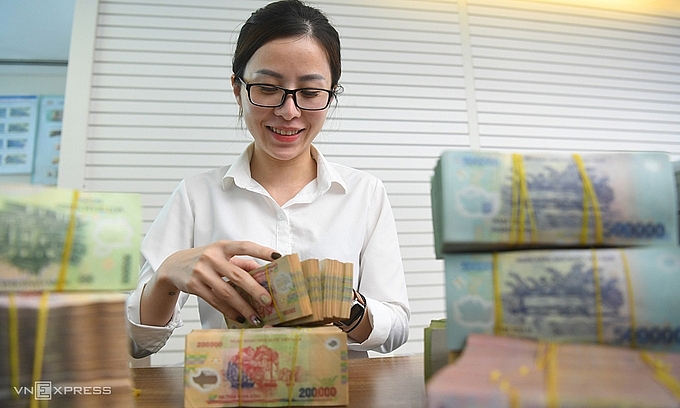 Ồ ạt tuyển dụng mảng bán bảo hiểm qua ngân hàng   VnExpress