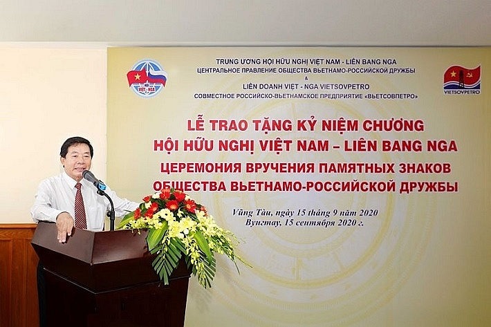 Vietsovpetro: Tri ân những đóng góp của cán bộ, công nhân viên
