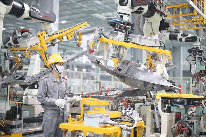 GDP 9 tháng tăng trưởng cao nhất trong 12 năm qua