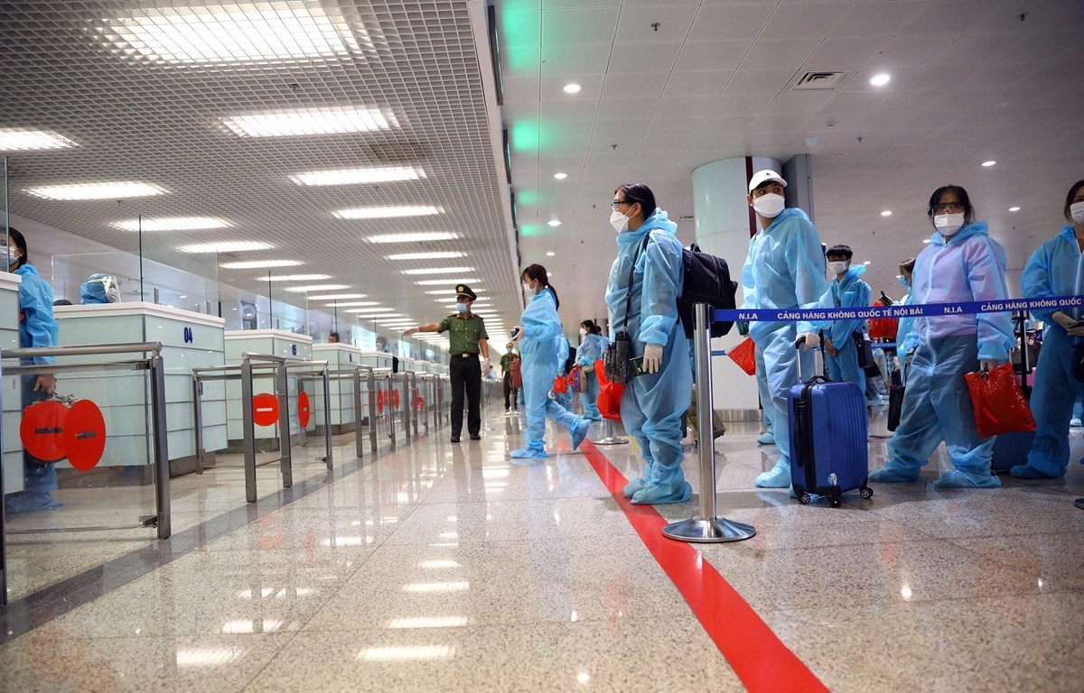 Đề nghị tạo điều kiện đối với người nhập cảnh về Việt Nam dịp Tết Nguyên đán