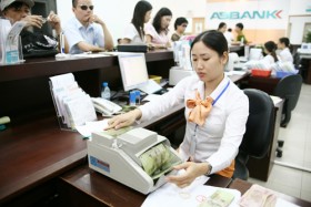 Thị trường tiền tệ tiếp tục ổn định