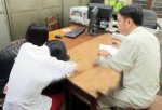 chan dung nguoi mau ban dam trong duong day 100 ngan usd