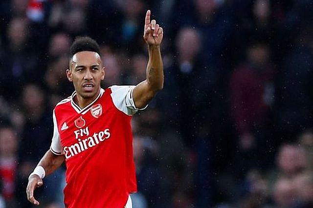 arsenal 1 1 wolves phao thu lai an trai dang