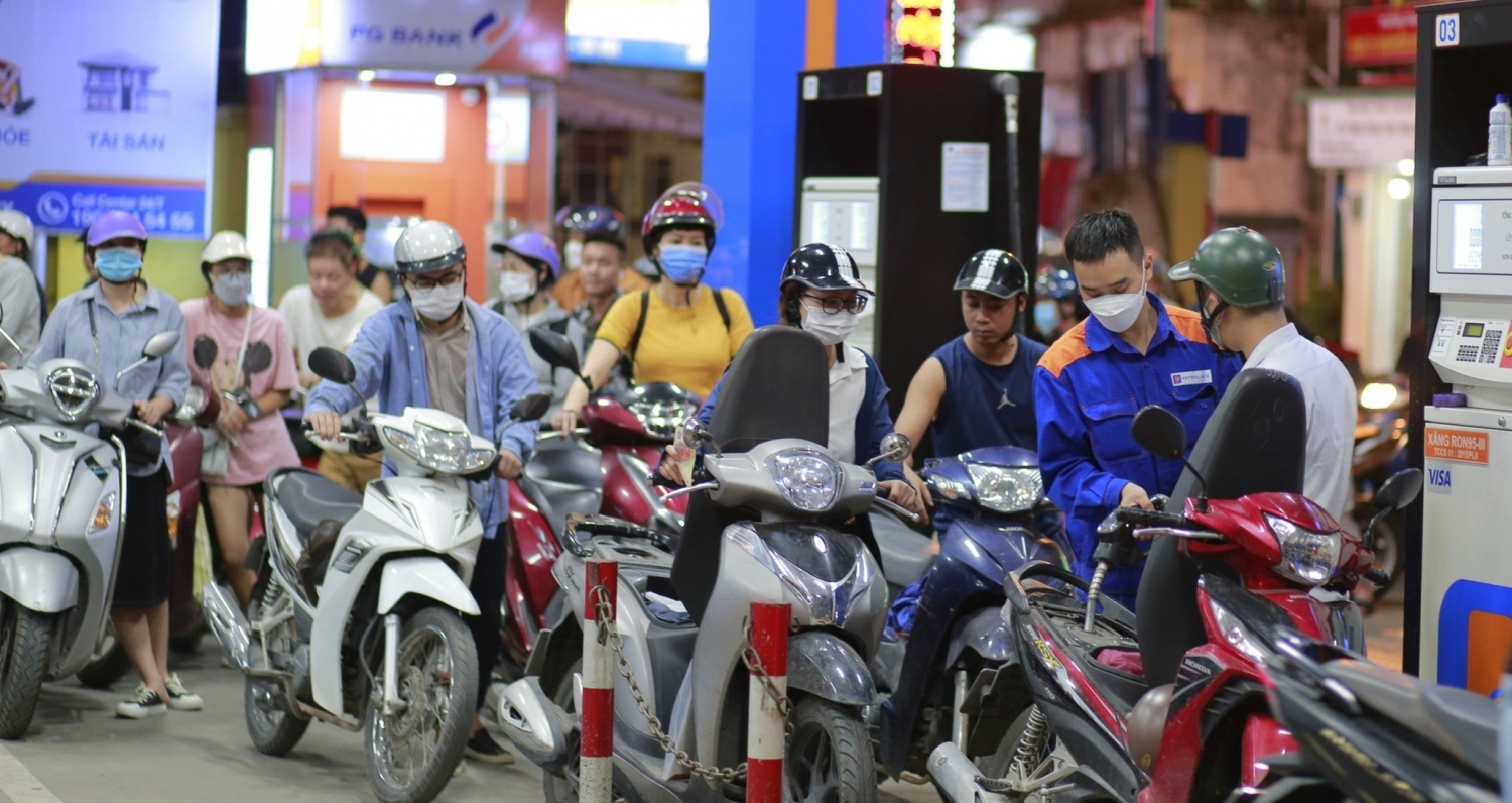 Doanh nghiệp đang chịu lỗ bởi chi phí kinh doanh xăng dầu như thế nào?