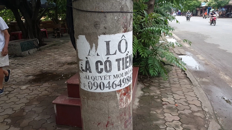 bi nguoi nha con no chem trong thuong khi den thu tien lai