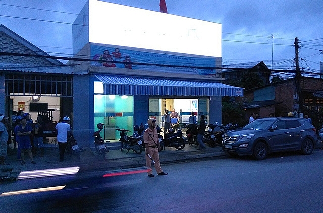 tien giang dang truy bat ten cuop ngan hang