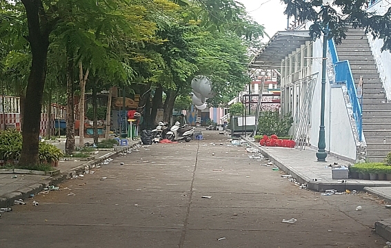 le hoi am nhac trip to the moon ban bong cuoi voi gia 200000 dongqua