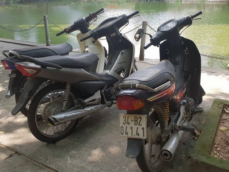 nhom chuyen trom cap xe may o sanh chung cu sa luoi