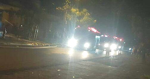 ha noi day ki ot boc chay du doi trong dem