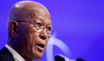 Philippines “tố” Trung Quốc đâm chìm tàu, cảm ơn Việt Nam cứu 22 ngư dân trên Biển Đông