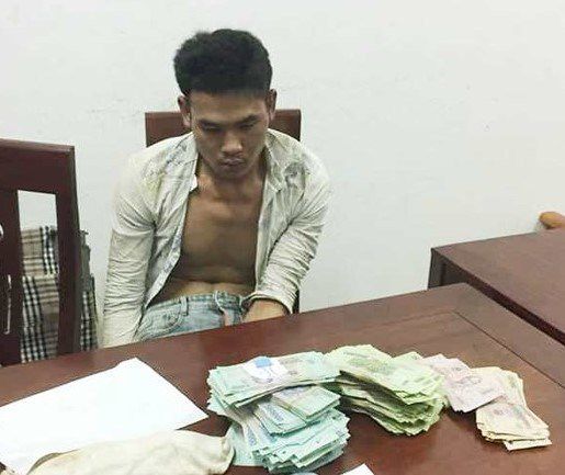 Bắt nghi can liều lĩnh dùng máy cắt két sắt trộm gần nửa tỷ đồng
