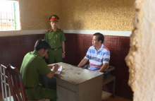 chan dung doi tuong cung cap dung moi cho duong day san xuat xang gia