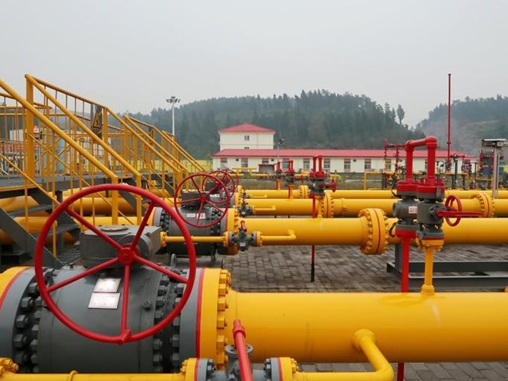 EU và Mỹ cam kết hợp tác đảm bảo nguồn  khí đốt khi căng thẳng Ukraine gia tăng
