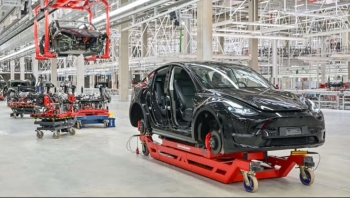Cuộc tiến quân của Nga làm phức tạp chuỗi cung ứng nhôm cho Công ty Tesla