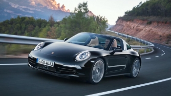 Porsche AG đặt mục tiêu xe điện đầy tham vọng