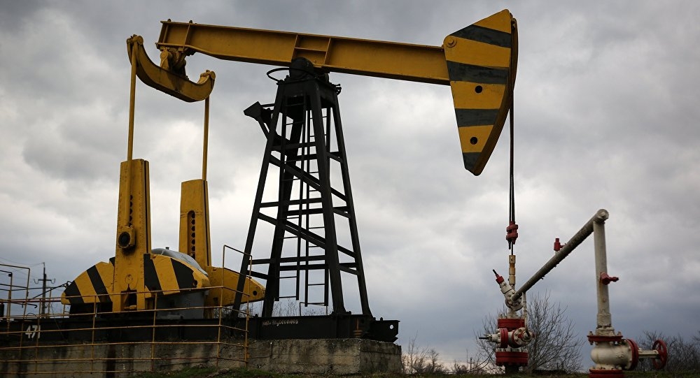Giá dầu tăng khoảng 3% sau cuộc họp OPEC+