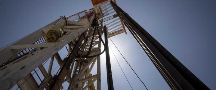 Các công ty nhỏ đổ xô mua tài sản của “Big Oil”