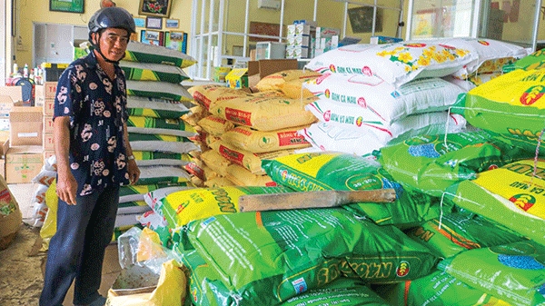 Giá phân bón hôm nay 9/4: Tiếp tục đi ngang