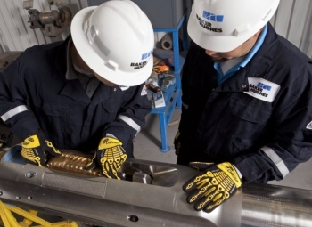 Petrobras ký hợp đồng thiết bị dầu mỏ dưới biển với Baker Hughes