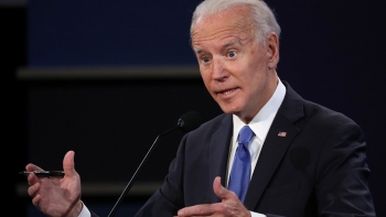 Chính quyền Biden sẽ khởi động lại kế hoạch cho thuê dầu