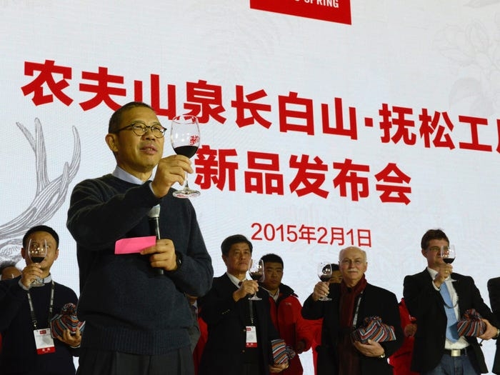 Zhong Shanshan: Tỉ phú tự thân giàu nhất châu Á