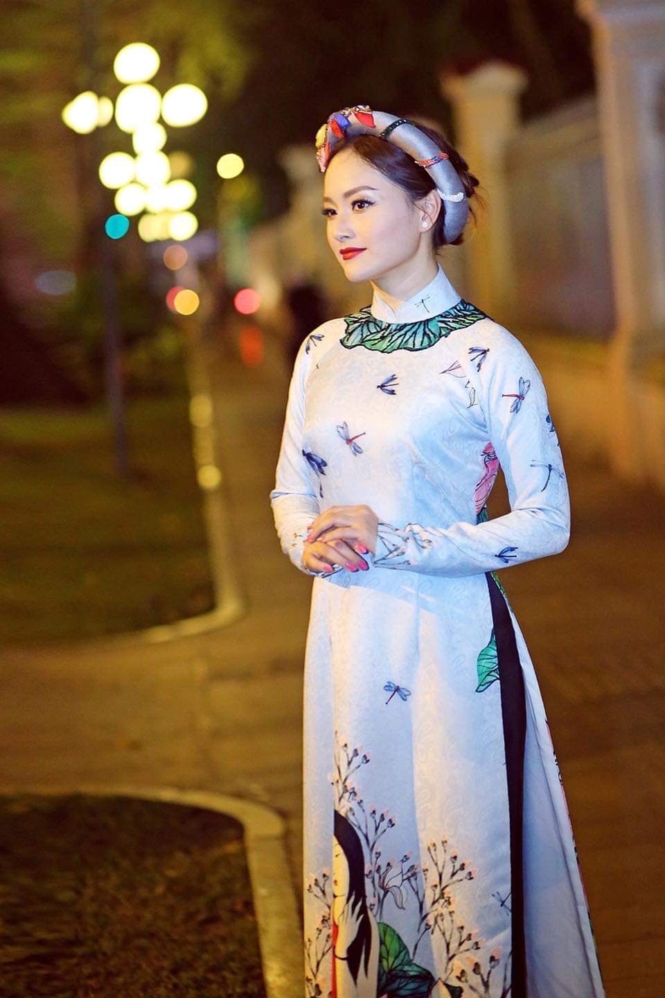 Lan Phương bồi hồi cảm xúc ngày còn đi học