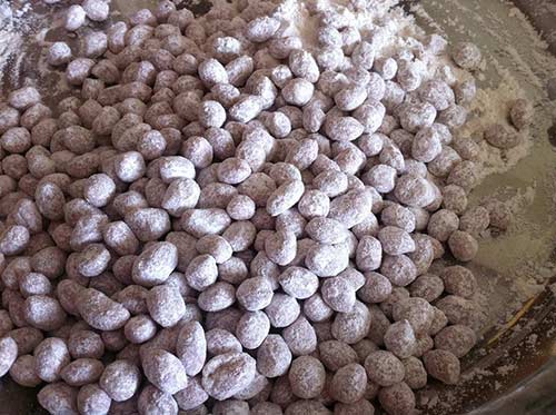 Đậu phộng da cá món ngon lạ miệng Đậu phộng da cá món ngon lạ miệng