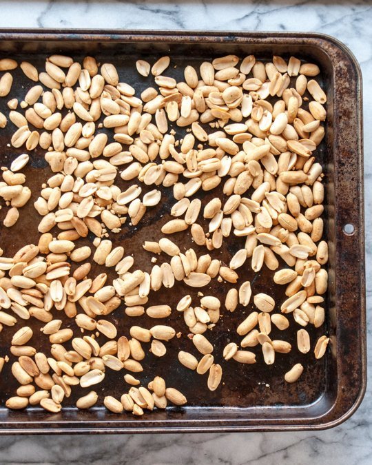 Tự làm bơ lạc đổi vị cho cả nhà