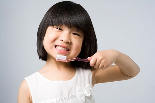 Dạy bé yêu đánh răng đúng cách day be yeu danh rang dung cach