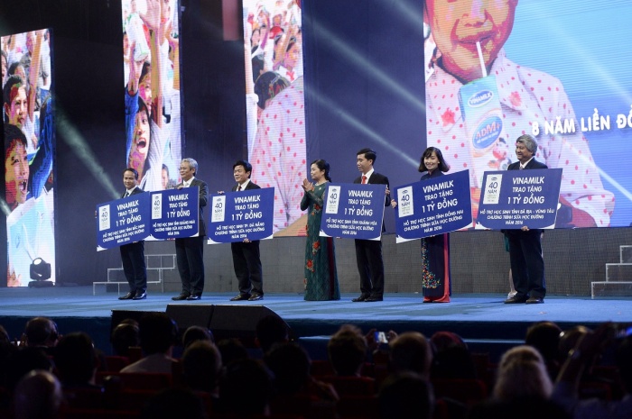 vinamilk va hanh trinh 40 nam nuoi duong uoc mo vuon cao viet nam