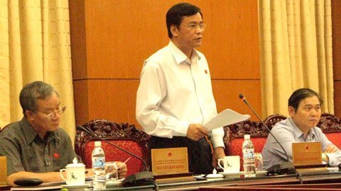 Truyền hình trực tiếp thảo luận sửa Hiến pháp