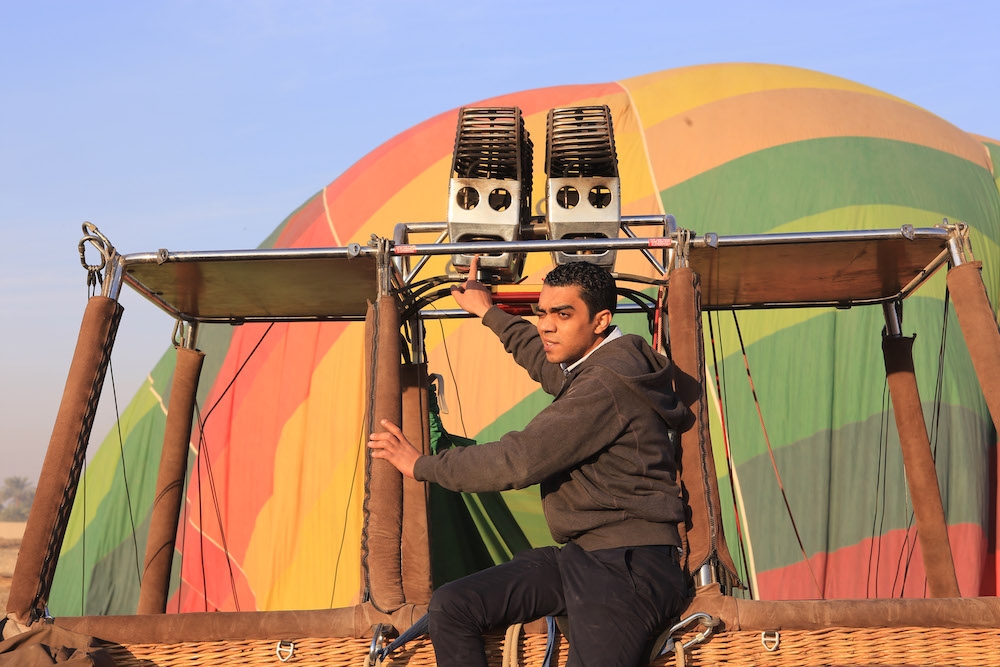 dao choi bang khinh khi cau o luxor ai cap