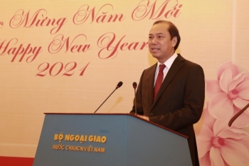 Thứ trưởng Ngoại giao Nguyễn Quốc Dũng gặp gỡ Phóng viên, Trợ lý và Tùy viên báo chí nước ngoài tại Việt Nam nhân dịp năm mới 2021