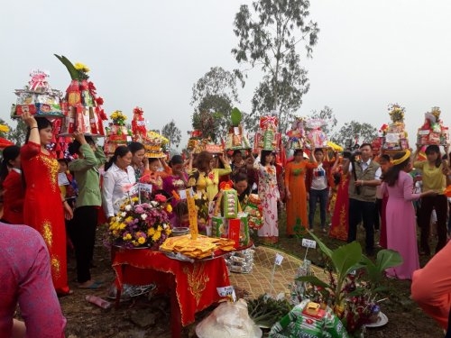 Phủ Tía - Điểm đến du lịch văn hóa tâm linh