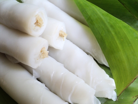 Thưởng thức đặc sản bánh cuốn Phú Thị - Văn Giang