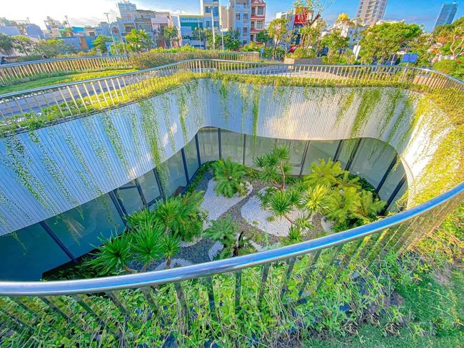 Xem độ hoành tráng của công viên 700 tỷ nằm bên bờ sông Hàn ở Đà Nẵng vừa được khánh thành Xem độ hoành tráng của công viên 700 tỷ nằm bên bờ sông Hàn ở Đà Nẵng vừa được khánh thành