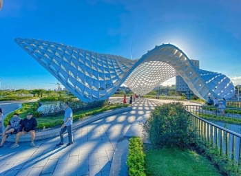 Xem độ hoành tráng của công viên 700 tỷ nằm bên bờ sông Hàn vừa được khánh thành