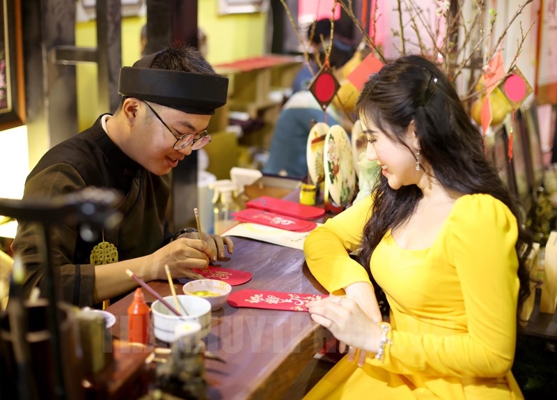 Xin chữ tại Phố ông đồ