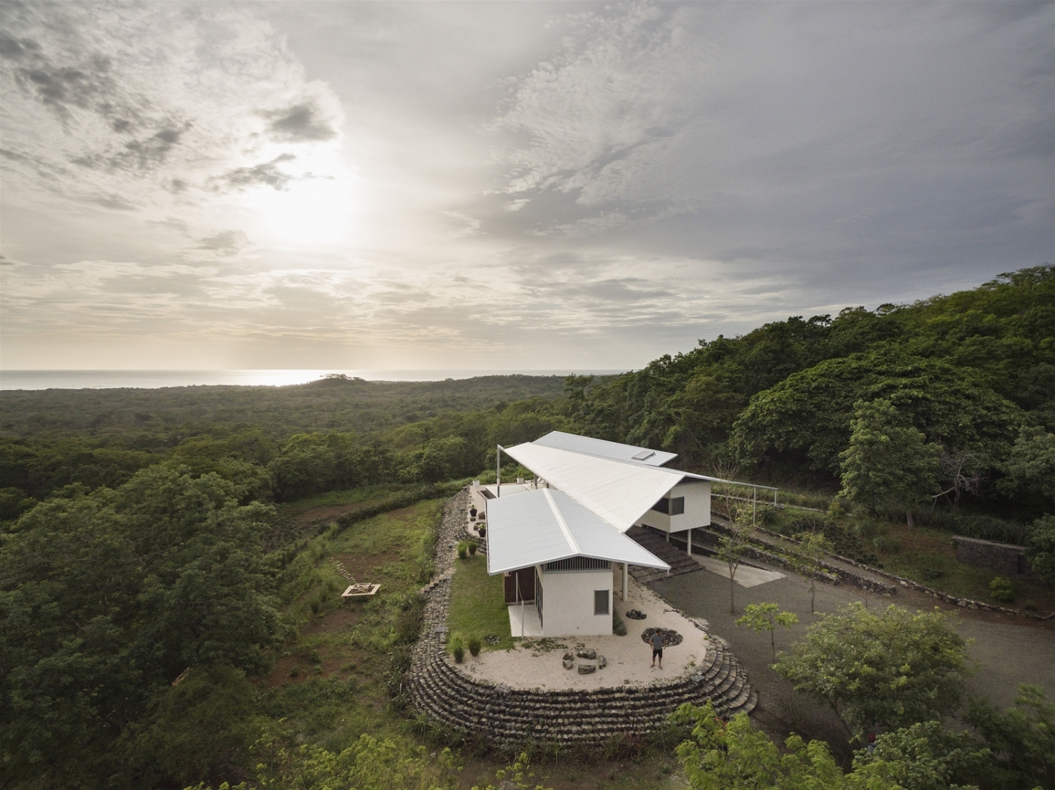 nha san hien dai nhung y tuong tu costa rica