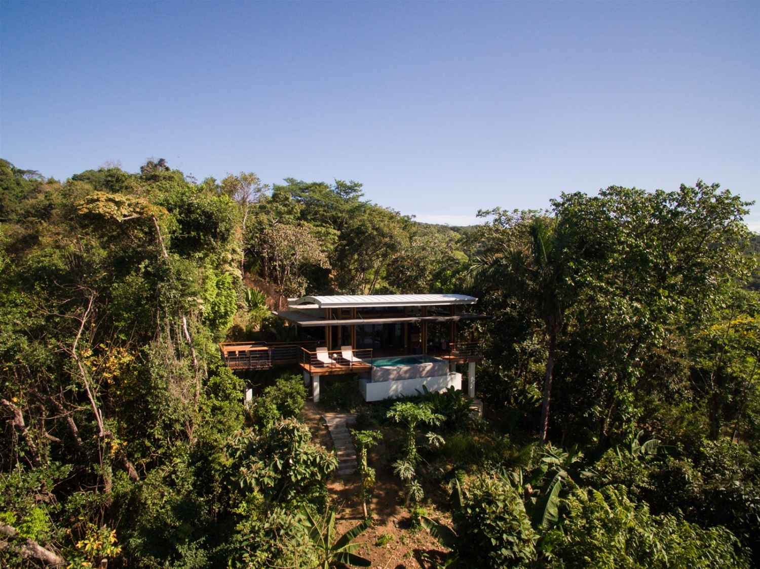 nha san hien dai nhung y tuong tu costa rica