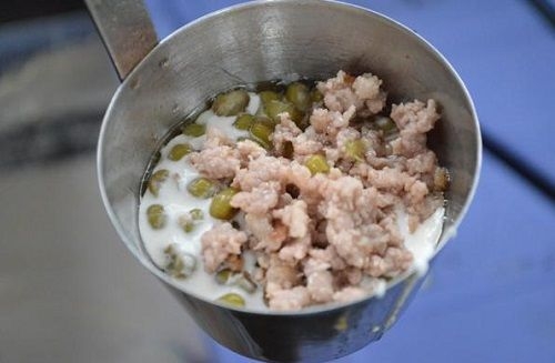 den soc trang nho an banh cong