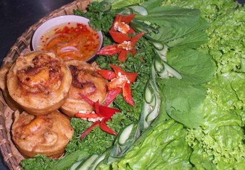 den soc trang nho an banh cong
