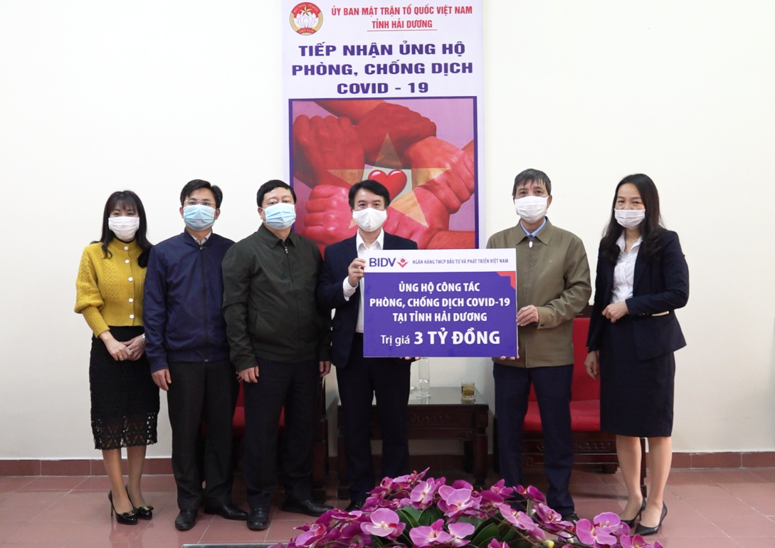 BIDV ủng hộ 4 tỷ đồng phòng, chống dịch Covid-19 tại Hải Dương, Quảng Ninh